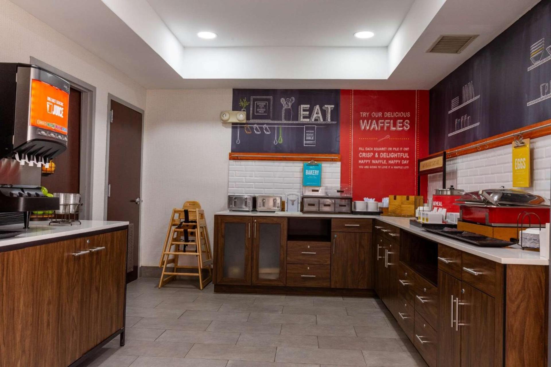 Hotel Hampton East Windsor