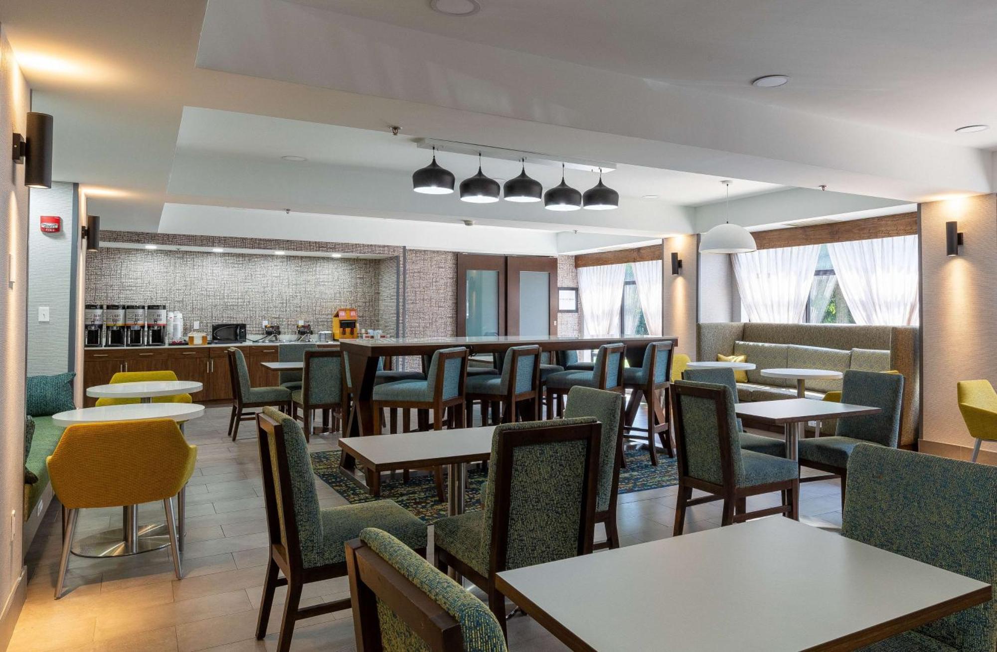 Hotel Hampton