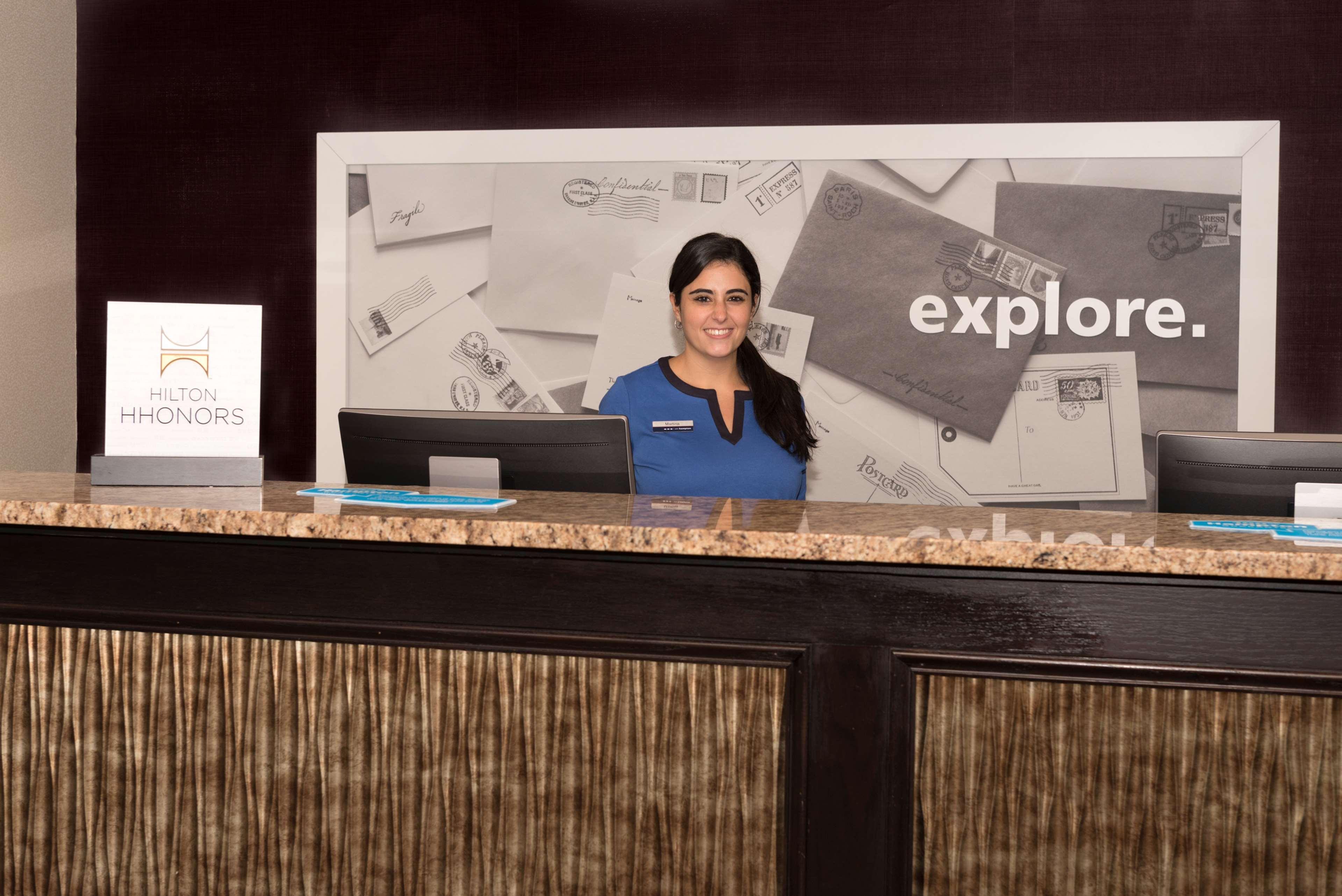 Hotel Hampton 3*